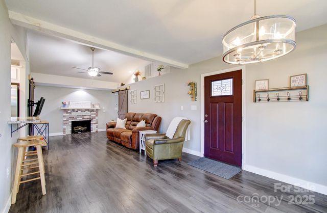51 Alfson Circle, Hendersonville, NC 28792