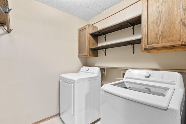 2604 S Lotus Street, Ozark, MO 65721