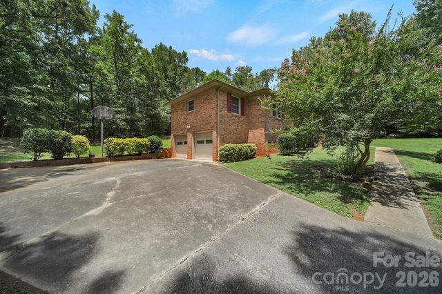 2171 Emma Circle, Lancaster, SC 29720
