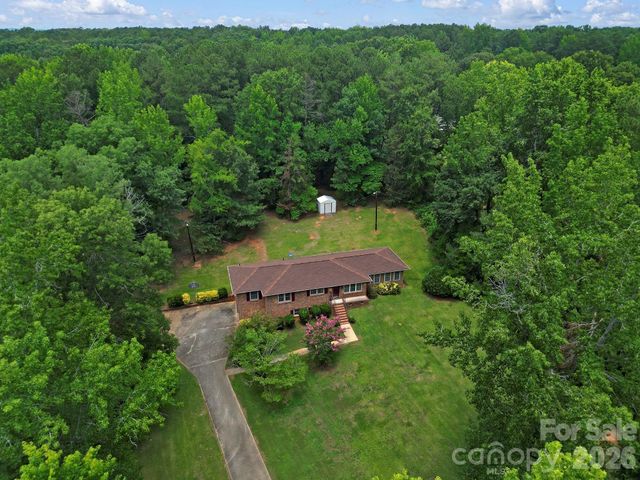 2171 Emma Circle, Lancaster, SC 29720