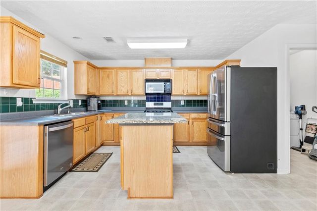 665 Roxford Lane, Buford, GA 30518