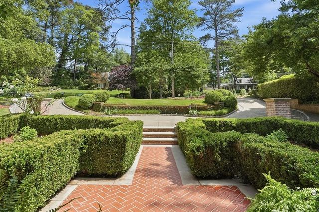 4144 Club Drive NE, Atlanta, GA 30319