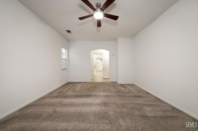 13417 Hinault Drive, Bakersfield, CA 93314