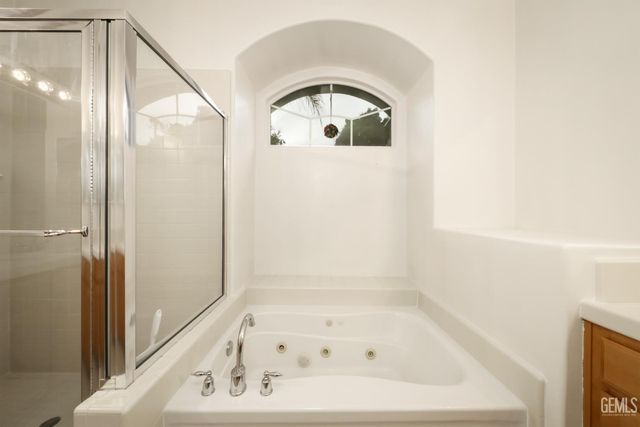 13417 Hinault Drive, Bakersfield, CA 93314