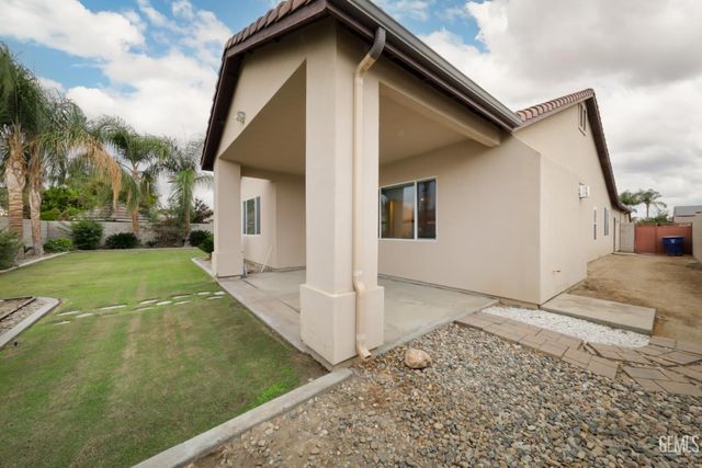 13417 Hinault Drive, Bakersfield, CA 93314