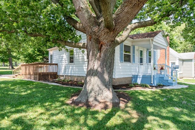 542 Whitney Avenue, Winthrop Harbor, IL 60096