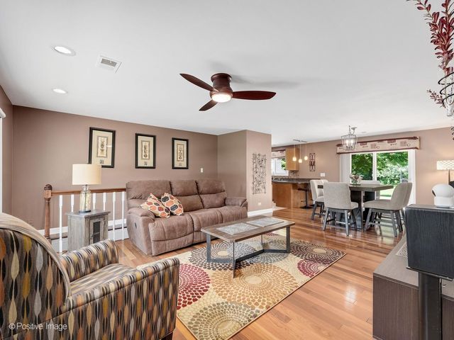 7N136 Briargate Terrace, Medinah, IL 60157