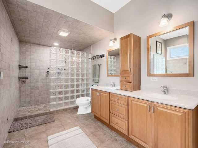 7N136 Briargate Terrace, Medinah, IL 60157