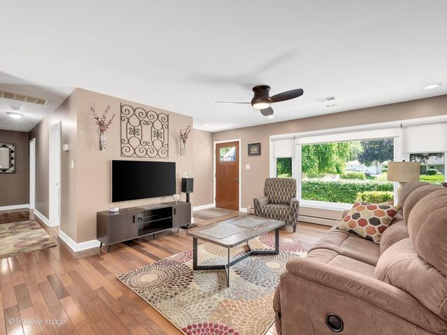 7N136 Briargate Terrace, Medinah, IL 60157