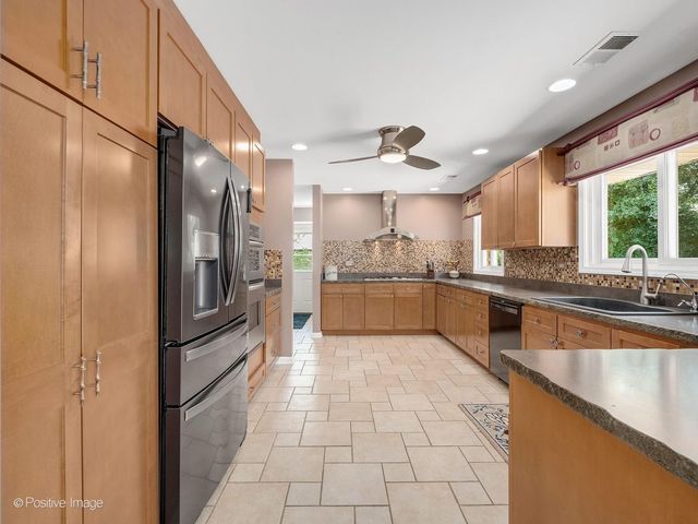 7N136 Briargate Terrace, Medinah, IL 60157