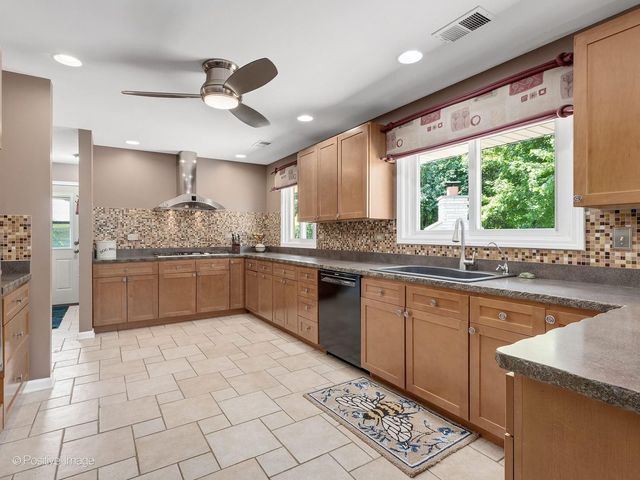 7N136 Briargate Terrace, Medinah, IL 60157