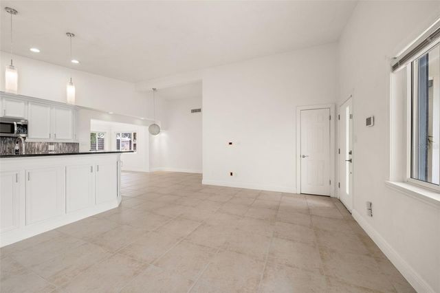 3317 BOUGAINVILLEA STREET, Sarasota, FL 34239
