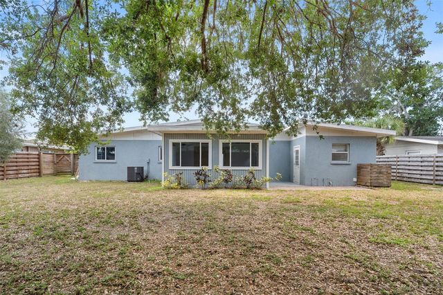 3317 BOUGAINVILLEA STREET, Sarasota, FL 34239