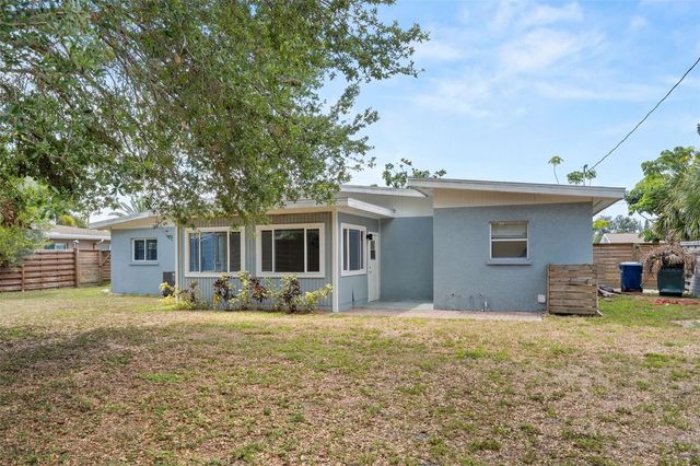 3317 BOUGAINVILLEA STREET, Sarasota, FL 34239