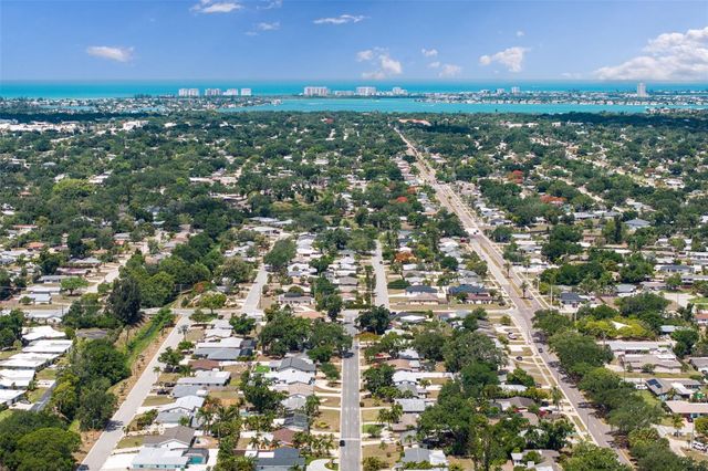 3317 BOUGAINVILLEA STREET, Sarasota, FL 34239