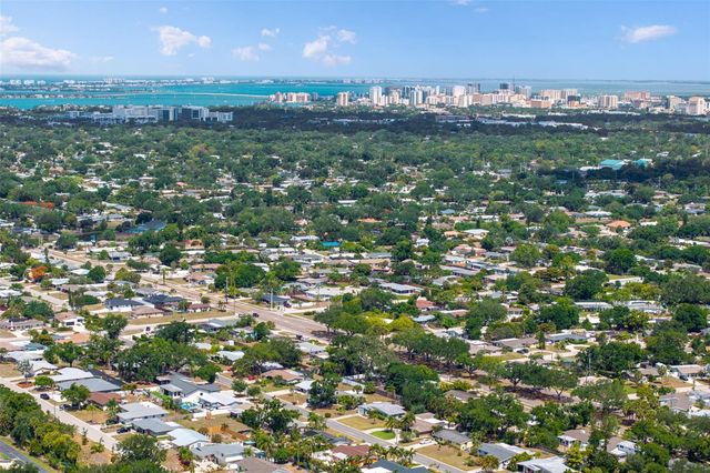 3317 BOUGAINVILLEA STREET, Sarasota, FL 34239