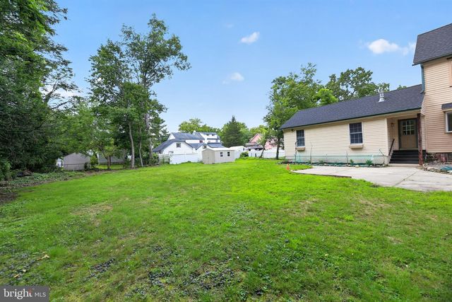 524 BEECH AVE, Laurel Springs, NJ 08021