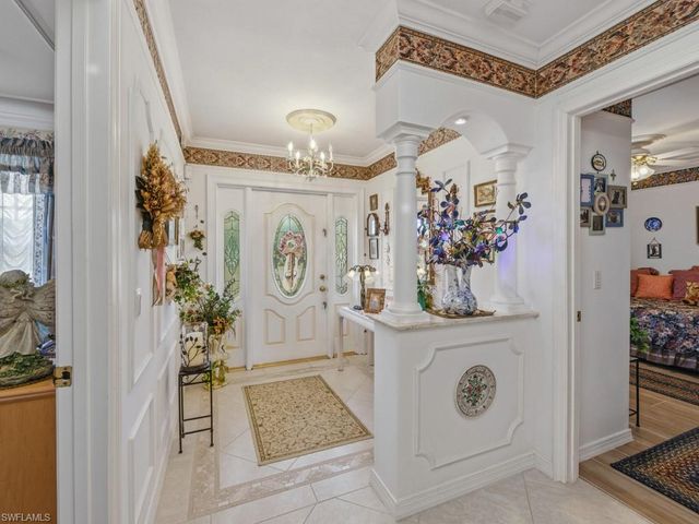 141 Pago Pago DR E, Naples, FL 34113