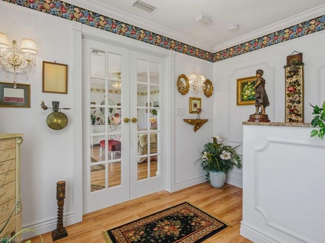 141 Pago Pago DR E, Naples, FL 34113