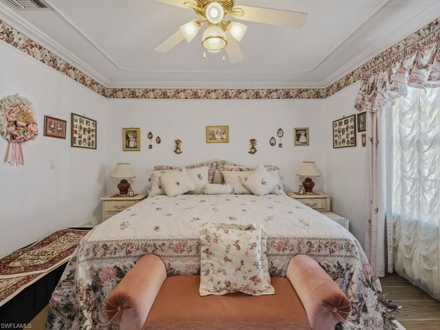 141 Pago Pago DR E, Naples, FL 34113