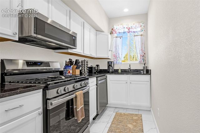 560 E Grace Avenue, Woodland Park, CO 80863