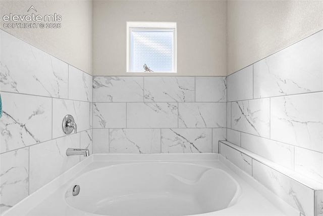 560 E Grace Avenue, Woodland Park, CO 80863