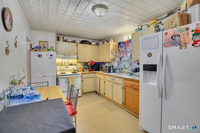 111 Madison Street, Waterbury, CT 06706