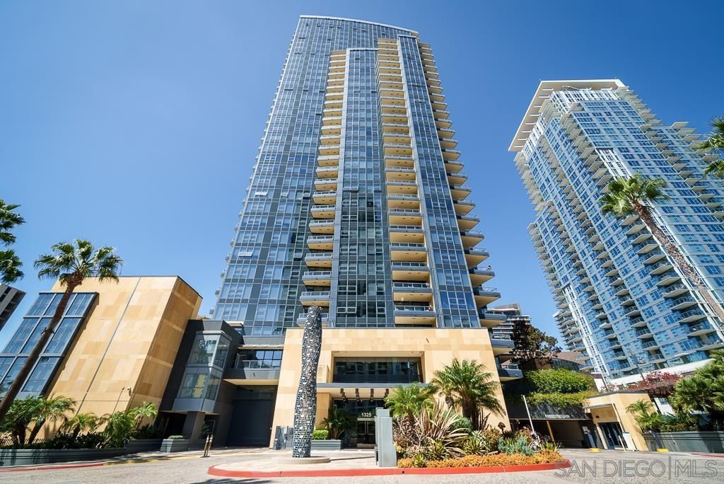 1325 Pacific Hwy 314, San Diego, CA 92101 — exterior