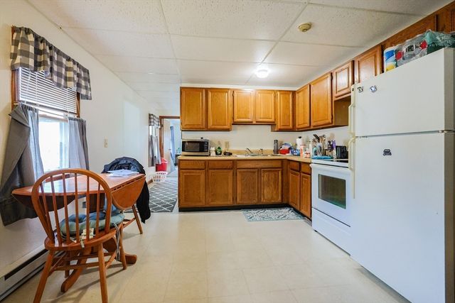 31-33 Leicester Street 2, Oxford, MA 01537