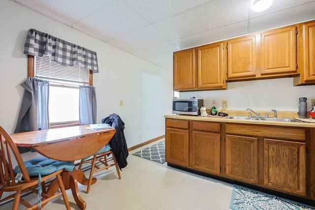 31-33 Leicester Street 2, Oxford, MA 01537