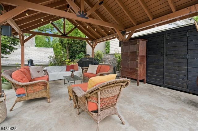 284 Winthrop Ter, South Orange Village Twp., NJ 07079