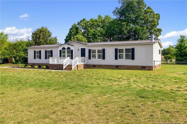 4133 Frontier Avenue, Fayetteville, NC 28312
