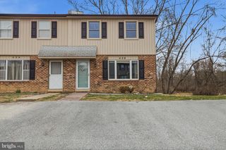 439 BIANCA CIR #152, Downingtown, PA 19335