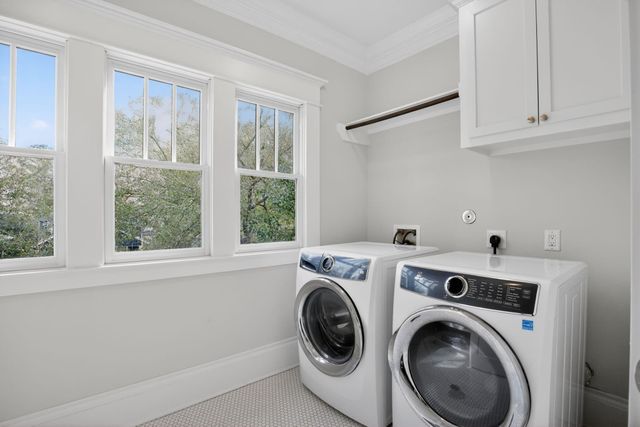 1111 Ashland Street, Houston, TX 77008