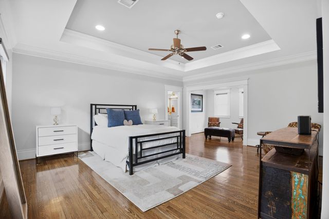 1111 Ashland Street, Houston, TX 77008