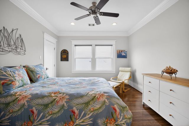 1111 Ashland Street, Houston, TX 77008