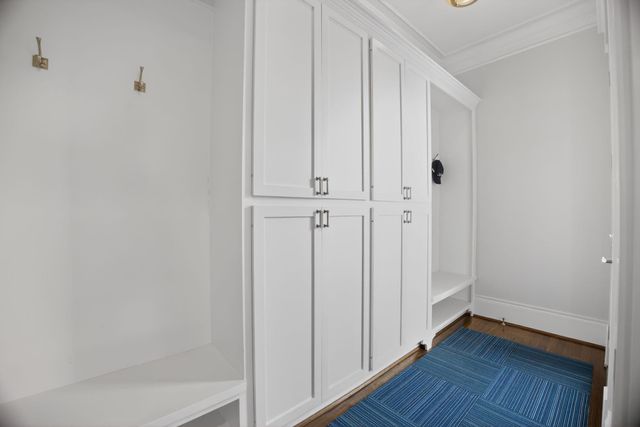 1111 Ashland Street, Houston, TX 77008