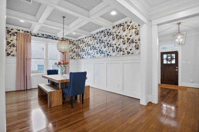 1111 Ashland Street, Houston, TX 77008