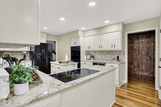 118 White Horse Lane, Fishers, IN 46038