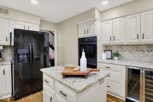 118 White Horse Lane, Fishers, IN 46038