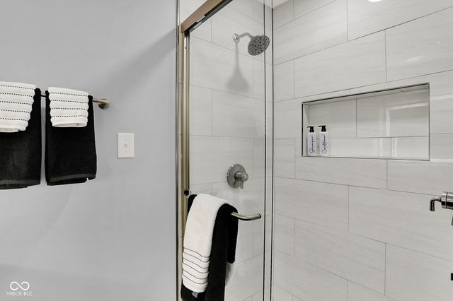 118 White Horse Lane, Fishers, IN 46038