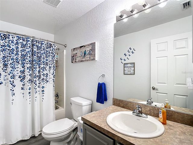 1658 BLUE LAKE CIRCLE, Punta Gorda, FL 33983