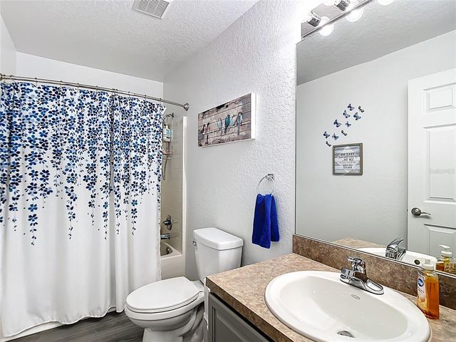 1658 BLUE LAKE CIRCLE, Punta Gorda, FL 33983