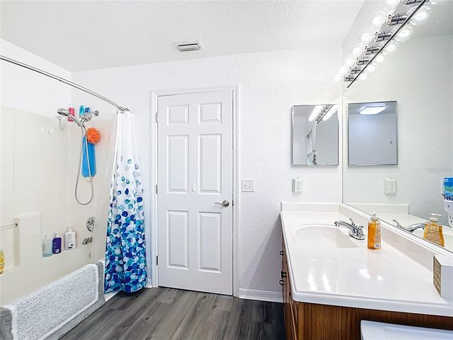 1658 BLUE LAKE CIRCLE, Punta Gorda, FL 33983