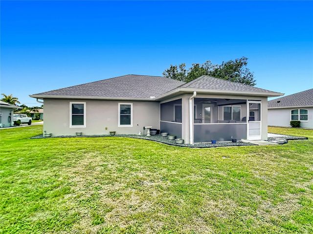 1658 BLUE LAKE CIRCLE, Punta Gorda, FL 33983