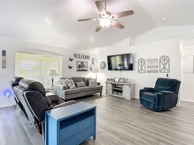 1658 BLUE LAKE CIRCLE, Punta Gorda, FL 33983