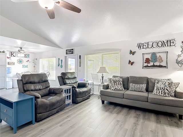 1658 BLUE LAKE CIRCLE, Punta Gorda, FL 33983