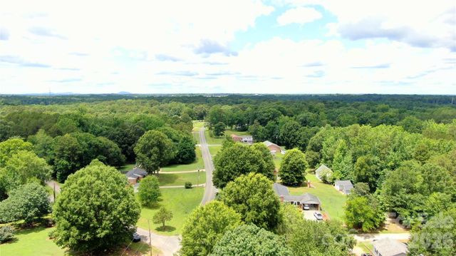 6522 Simpson Road, Charlotte, NC 28216
