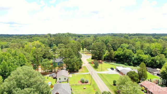 6522 Simpson Road, Charlotte, NC 28216