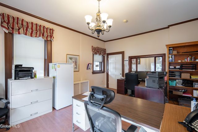 701 Union Street, Schenectady, NY 12305